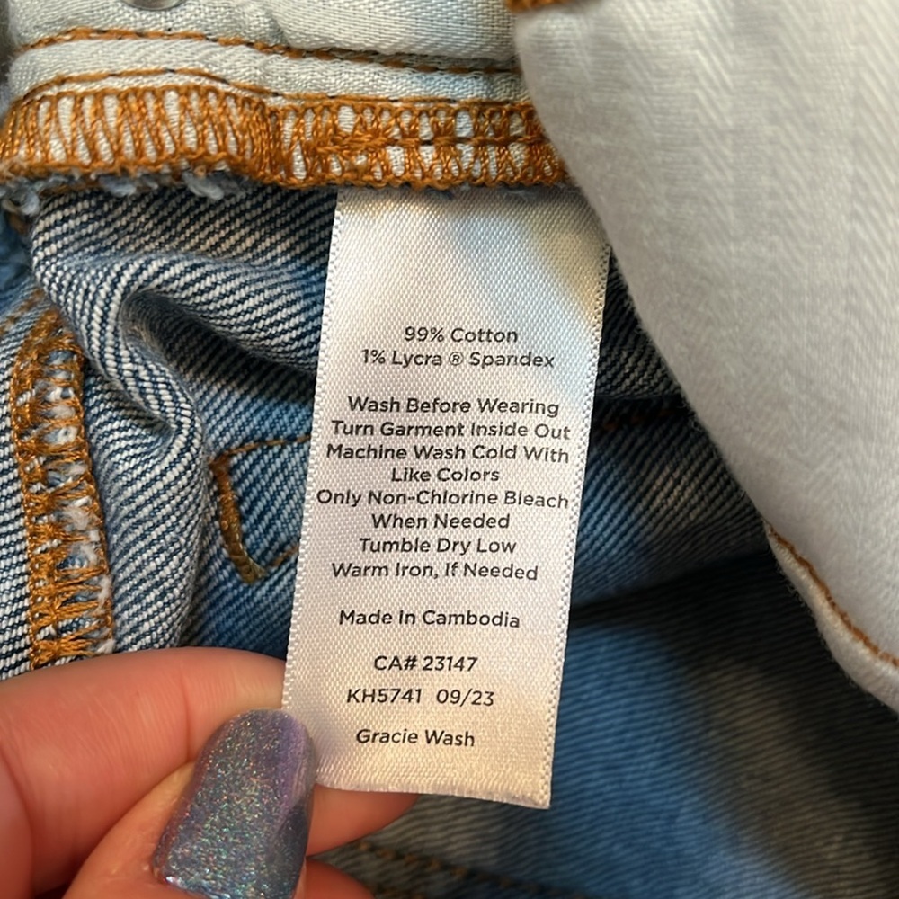 Talbots denim shorts - Picture 3 of 7